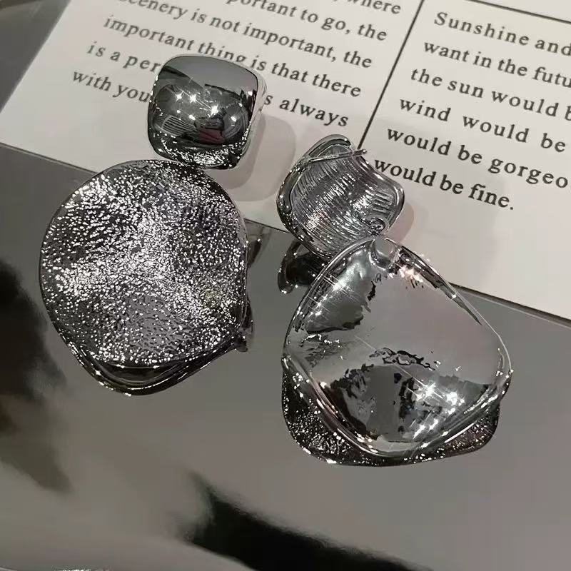 Irregular Metal Disc Earrings| hypoallergenic jewelry| LetheLoom Jewelry