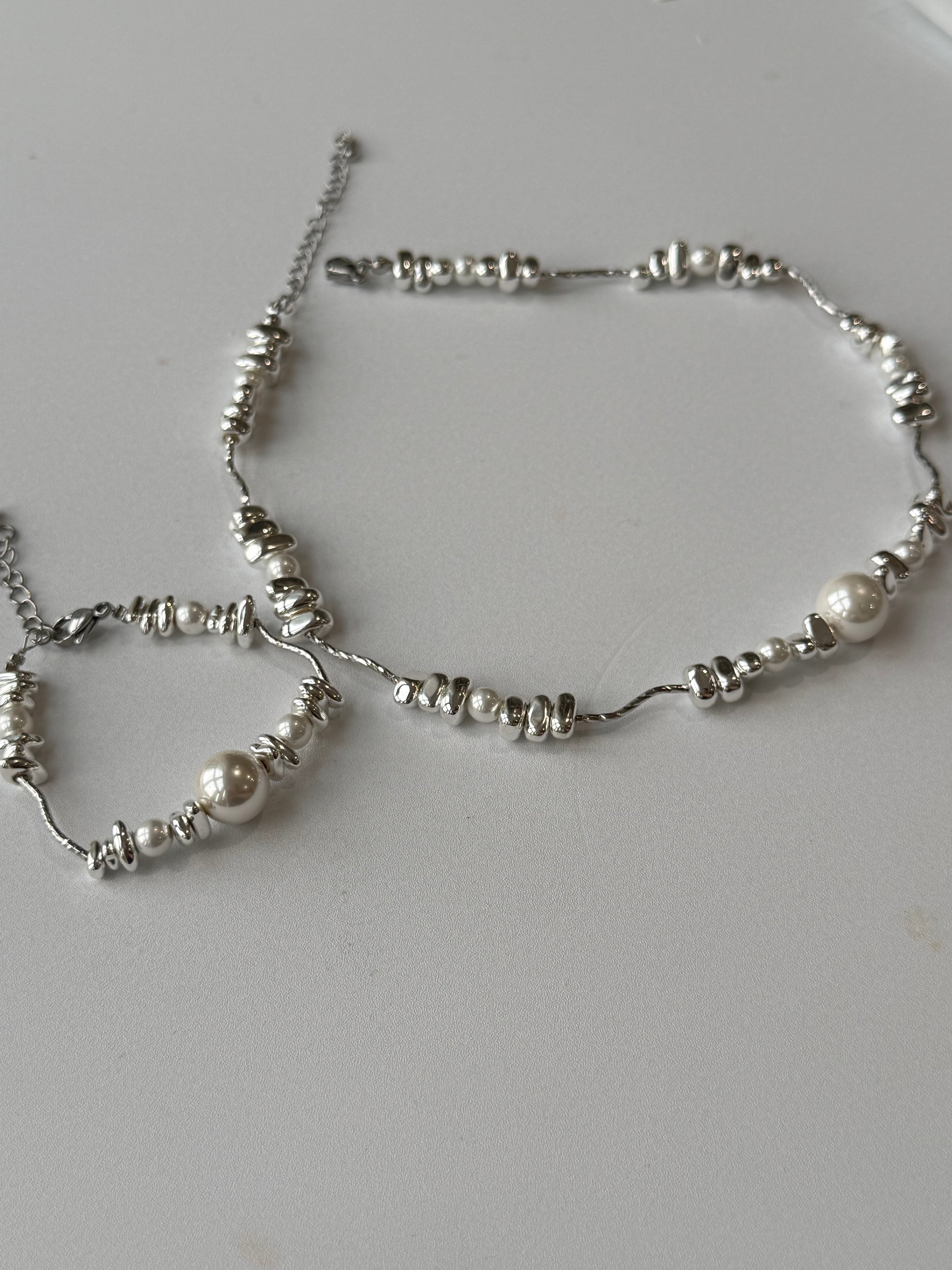 Silver Irregular Pearl Nexklace and Bracelet hypoallergenic jewelry| LetheLoom Jewelry