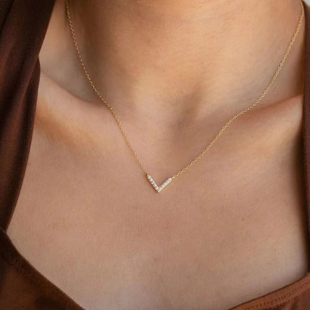 Minimalist V-Shaped Rhinestone Necklace