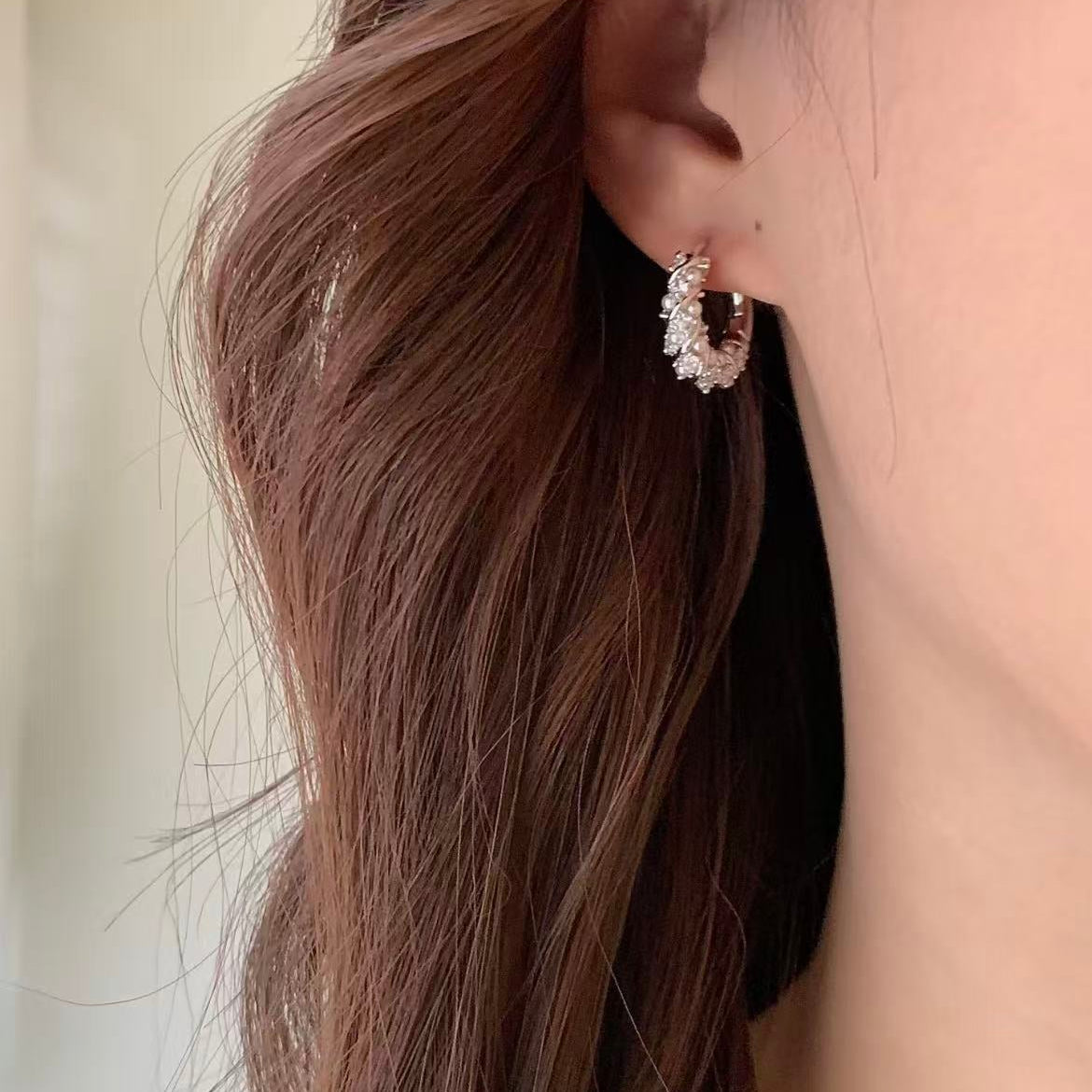 Pearl Vine Hoops