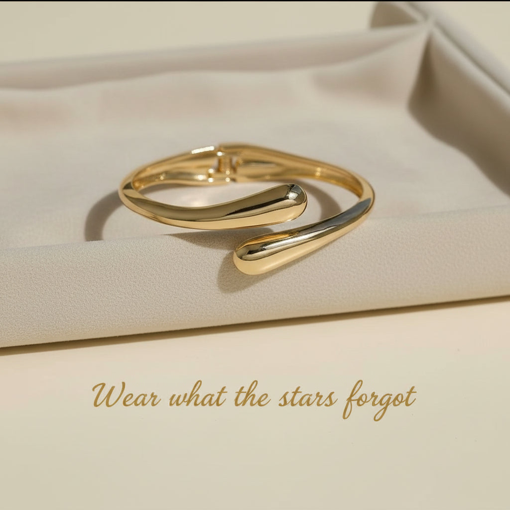 Fluid Curve Bracelet