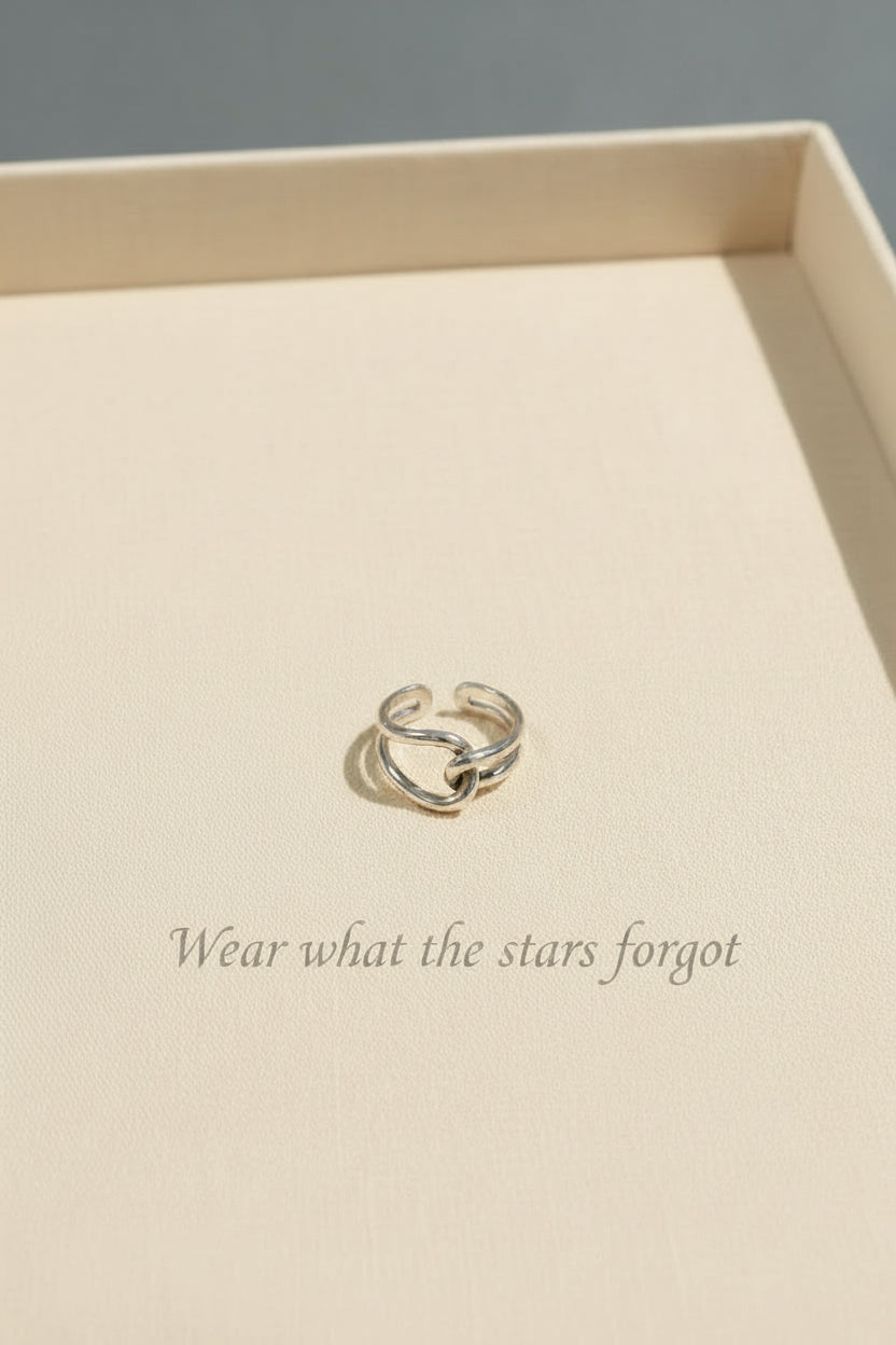 Minimalist Knot Adjustable Ring| hypoallergenic jewelry