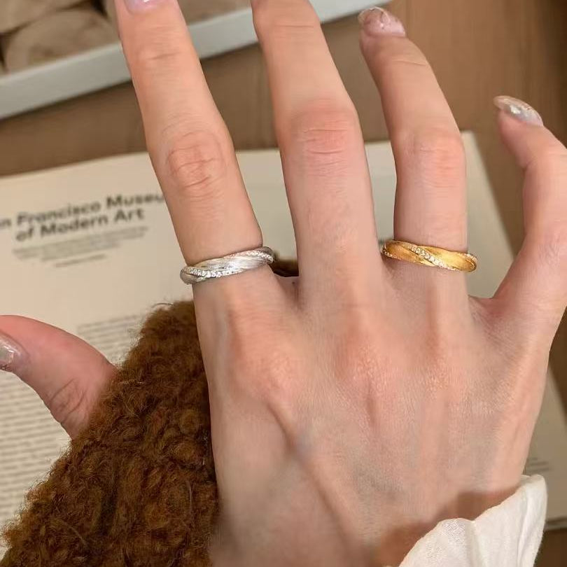 Aurora Twist Ring