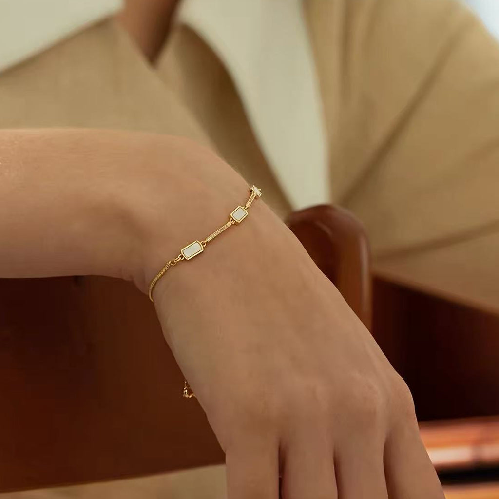Lumi Pearl Slider Bracelet