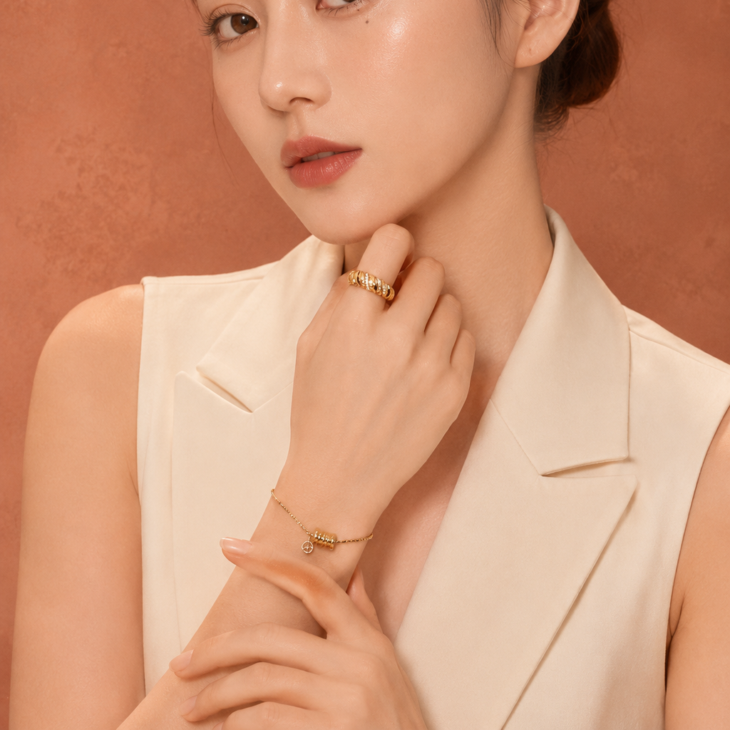 Aurelia Twist Ring