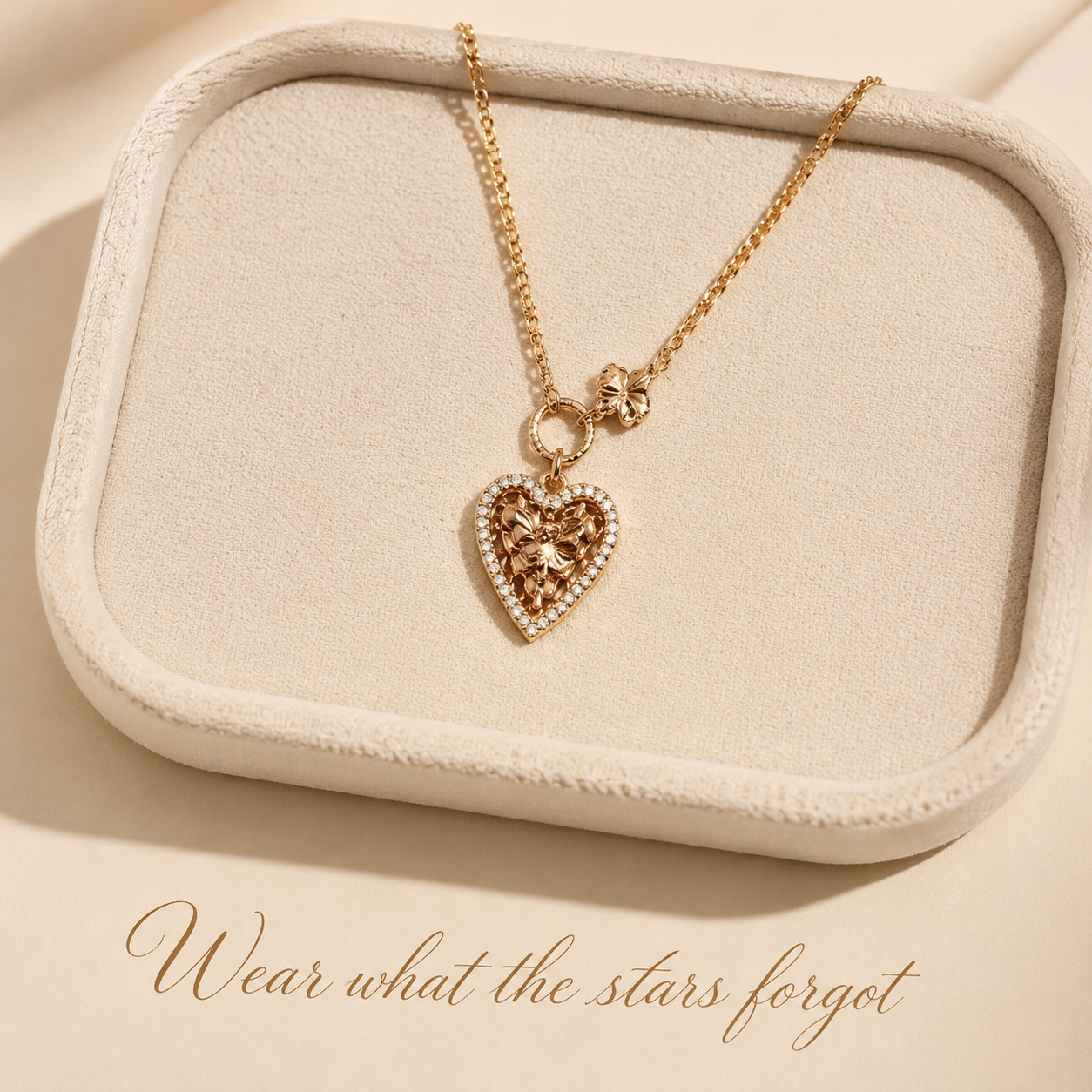 Stella Amour Necklace