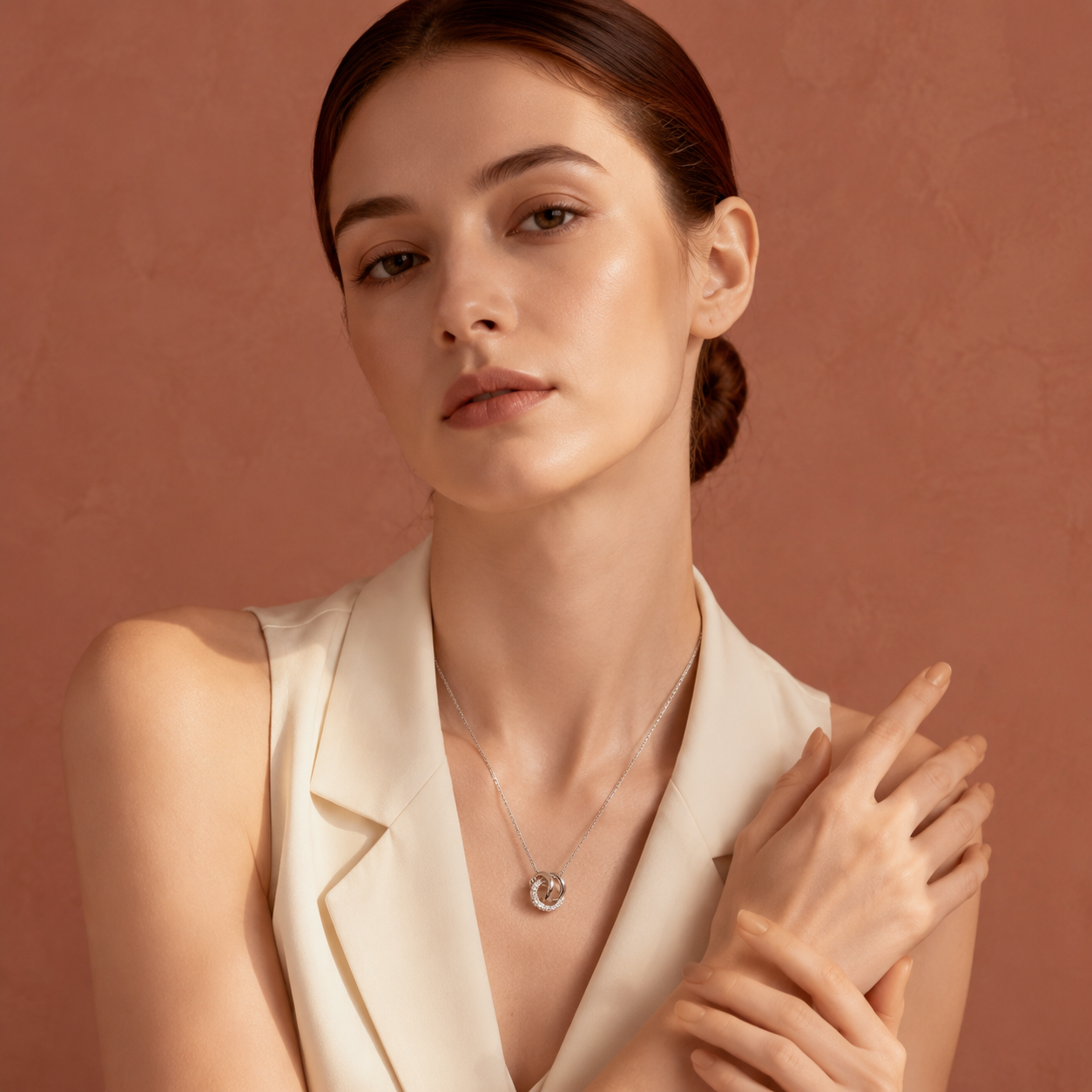 Eternal Link Necklace
