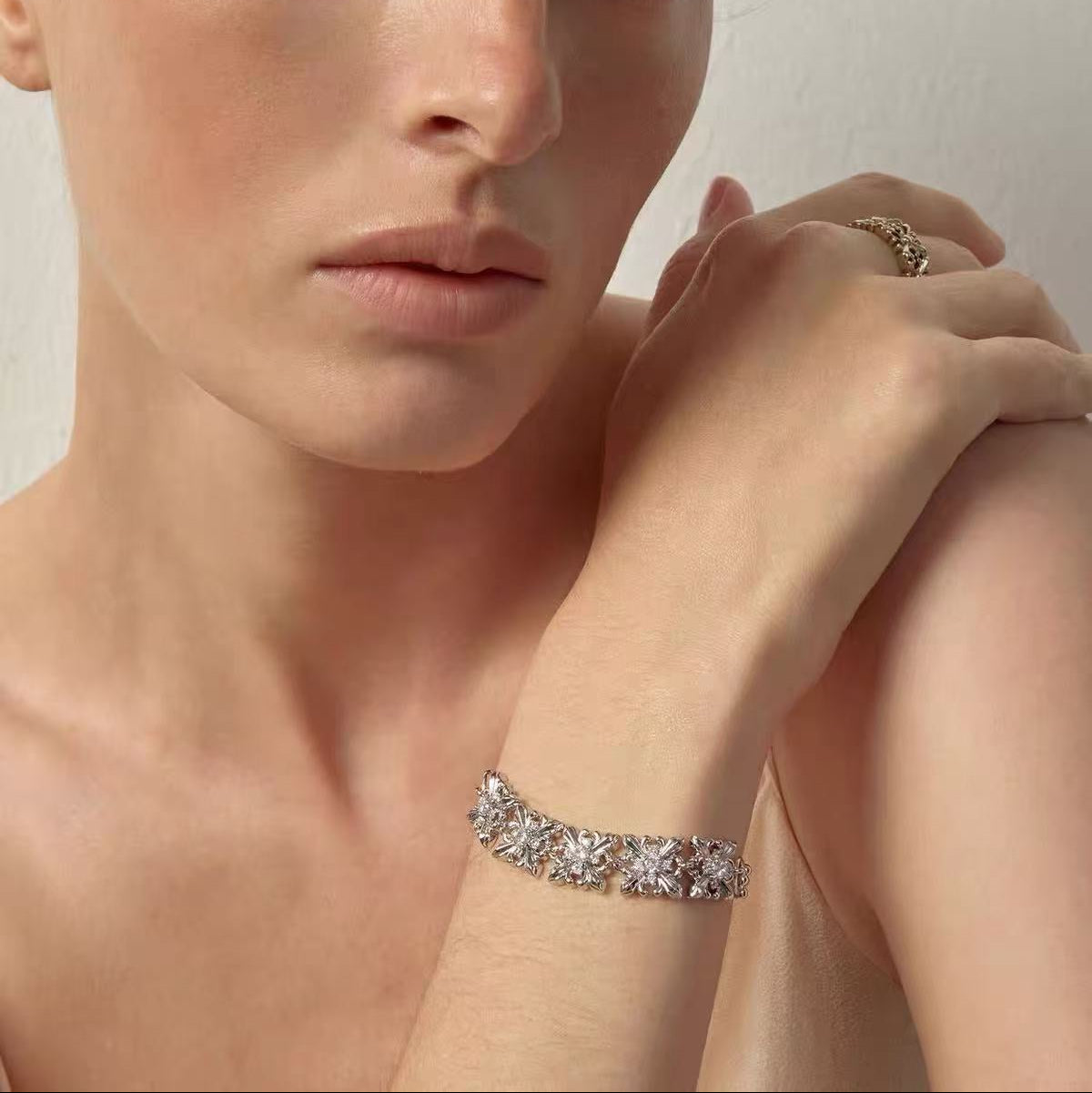 Golden Fleur Bracelet